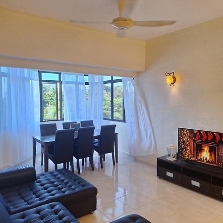 Seaput Srisayang Apartman Batu Ferringhi Kültér fotó